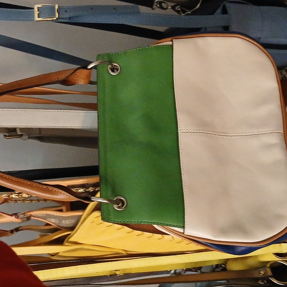 SOLD! Etienne Aigner Valencia Handbag - Picture 3 of 7